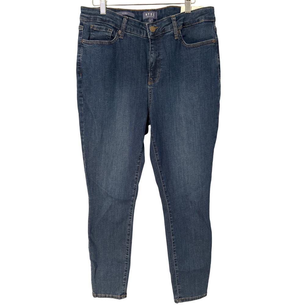 NYDJ Skinny Jeans Medium Wash Size 8 Lift x Tuck Stretch High Rise
NWT